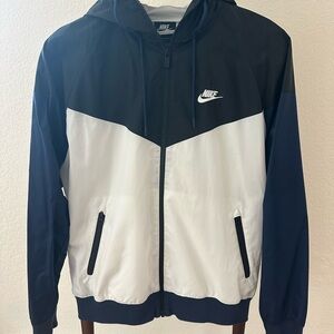 Nike Sportswear Windrunner Black
White Navy Men's M